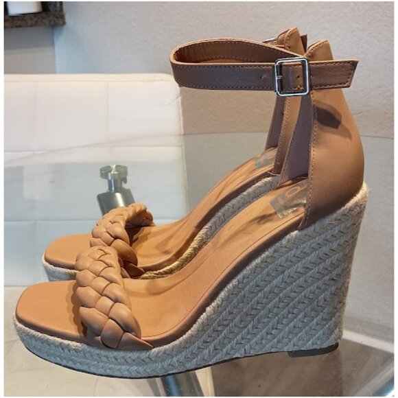 Dolce Vita Wedges - Picture 3 of 8